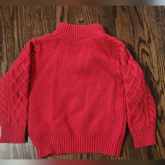 GAP Red Cableknit sweater; boys size 4 - Picture 3 of 3